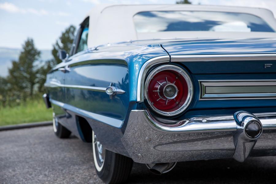 Детали экстерьера Ford Galaxie 500 XL Convertible (76A/65) 1964 года  (фото 13 из 28)